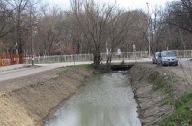 Свързани файлове
